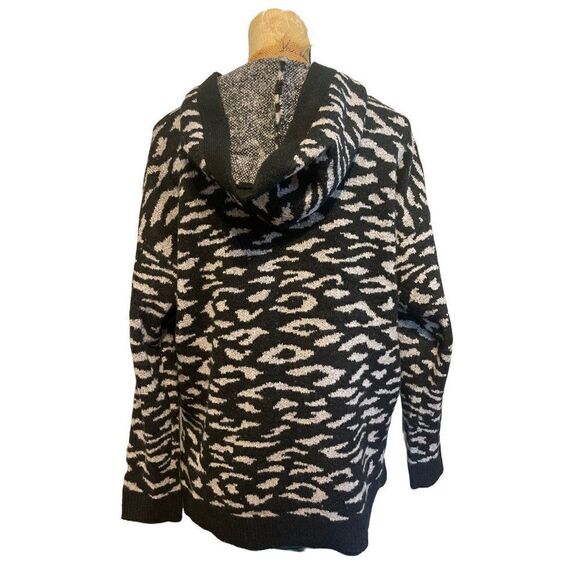 Rock Republic Hooded V-Neck Animal Leopard Print Sweater Size XL - Picture 7 of 15